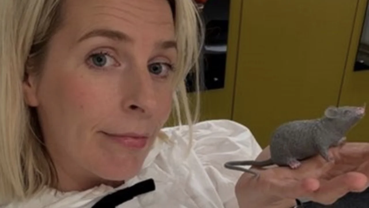 Sara Pascoe